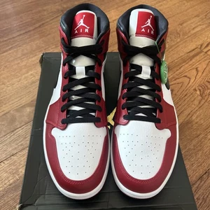 Nike Hombre Air Jordan 1 Mid Chicago 554724 173 Talla 13 Caja de Repuesto Dañada - Imagen 1 de 9