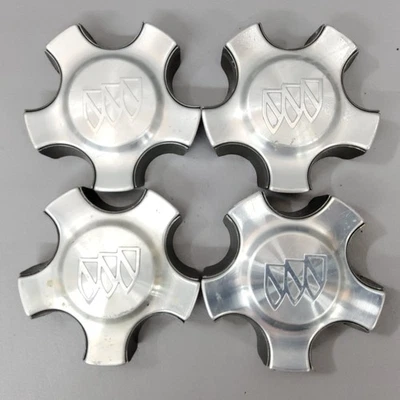 02-04 Buick Rendezvous Brushed Finish Wheel Center Cap Set    9593778 - Imagem 1 de 4