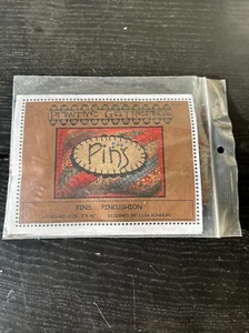 Primitive Gatherings PIN Pincushion Kit - Picture 1 of 4