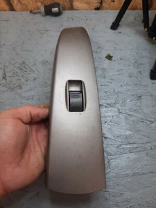 2004 2005 2006 2007 08 2009 Toyota Prius RIGHT REAR Power Window Switch - Picture 1 of 3