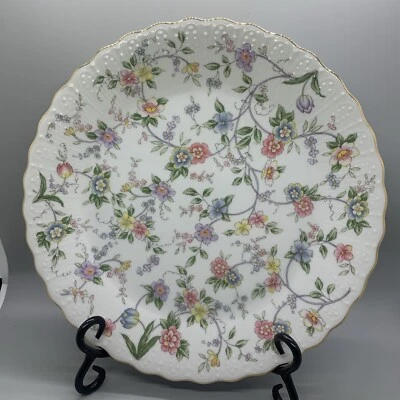 Plato de pastel Andrea By Sadek corona floral dorado borde festoneado 10,5 pulgadas Foto 1 de 4