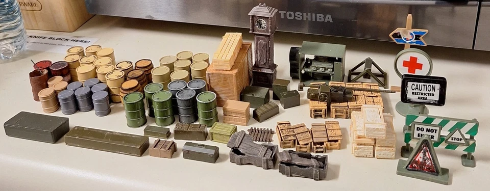 Масштаб 1:32 солдат аксессуары лот - поставки ящики, масляные бочки, боеприпасы коробки комплект 1 - Изображение 1 из 1