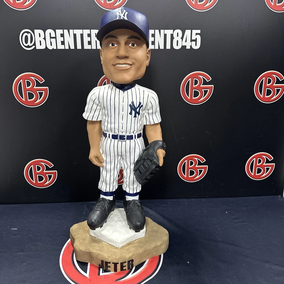 Derek Jeter Baseball Vintage Bobble Heads for sale | eBay
