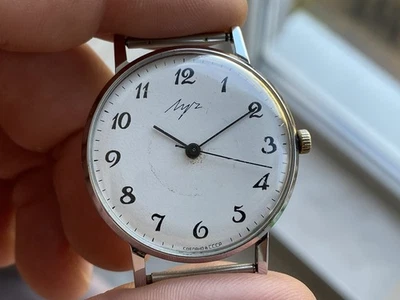 Vintage Watch Luch Slim Mechanical 23 jewels USSR Men's - Image 1 of 4