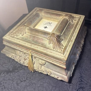 Large ornate old world keepsake box trinket photo vintage style decor 10”x10”x4” - Picture 1 of 8