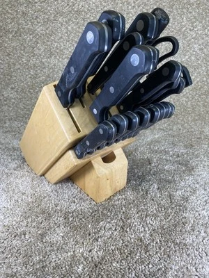 Juego de cuchillos de cocina Farberware estampados de 20 piezas con triple remache de acero inoxidable Foto 1 de 4