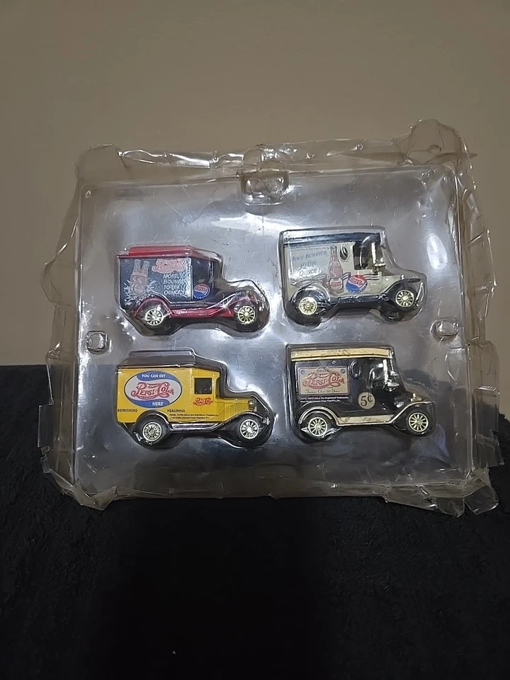 De Colección Pepsi-Cola Personalizado Die Cast Réplica Camión Colección Rueda Dorada Juego De (4) Foto 1 de 1