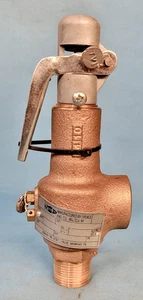 SPENCE STEAM SAFETY RELIEF VALVEM/N: 041DDA 3/4" INLET 3/4" OUTLET - Picture 1 of 5
