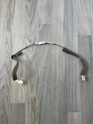 Lámpara de puerta de cable lateral del pasajero delantero derecho 10-13 OEM Suzuki kizashi Foto 1 de 4