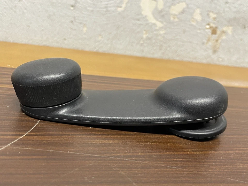 Manivela de ventana manual derecha o derecha Dodge Ram1500 T20237 1998-2002 4615642 OEM Foto 1 de 4