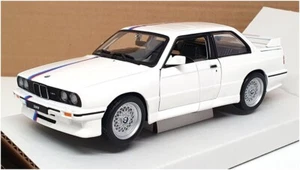 Burago 1/24 Scale Diecast 18-21100 - 1988 BMW 3 Series M3 - White - Picture 1 of 5