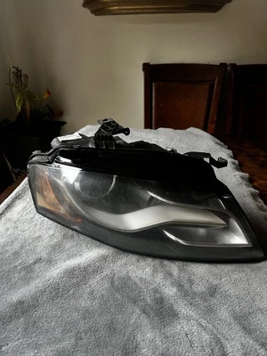 2009 2010 2011 2012 Audi A4 S4 B8 Xenon Right Passenger Headlight Assembly OEM - Image 1 of 4