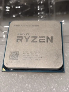 AMD Ryzen 5 2400G 3.6 GHz Processor with Radeon Vega 11 Graphics - Picture 1 of 3