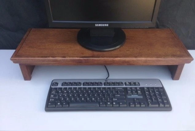 Soporte elevador para monitor de computadora/TV estilo tradicional madera de abedul Foto 1 de 4