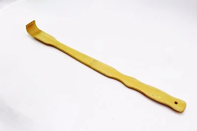 Rascador de espalda de bambú terapéutico masajeador uno mismo, alivio de picazón de madera de 18 pulgadas Foto 1 de 2