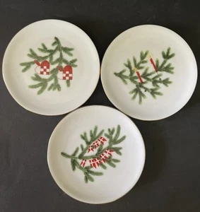 3 Minature Christmas Plates Bing & Grondahl VINTAGE Denmark - Picture 1 of 6