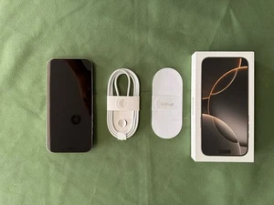 iPhone 16 Pro Max 256GB Natural Titanium Unlocked - Picture 1 of 5