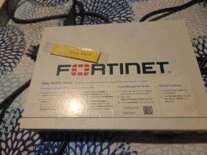 Fortinet FortiSwitch 108E – 8 porte Gigabit + 2 SFP – Switch Layer 2 – No PoE - Photo 1/6