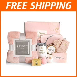 Cesto regalo compleanno premuroso per donna: coperta di flanella e dolcetti relax - Foto 1 di 9