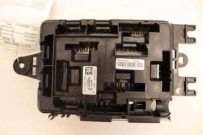 BMW 330I XDRIVE F30 2017-2019 bloque de caja de fusibles de distribución de energía trasera OEM Foto 1 de 4