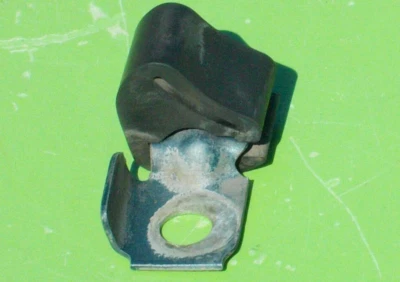 PARAGOLPES CAPÓ GOMA GUARDABARROS DELANTERO IZQUIERDO TOYOTA CELICA 78-93 53386-14010 OEM SUPRA Foto 1 de 4