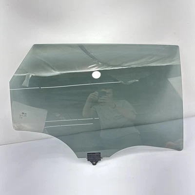 2022-2024 HYUNDAI TUCSON REAR RIGHT SIDE DOOR WINDOW GLASS OEM - Image 1 of 4