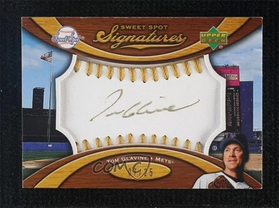 2007 Sweet Spot Signatures Ball Gold Stitching Ink /25 Tom Glavine Auto HOF - Image 1 of 2