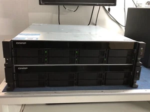 QNAP - NAS 8 LFF - TS-832XU-RP - Afbeelding 1 van 3