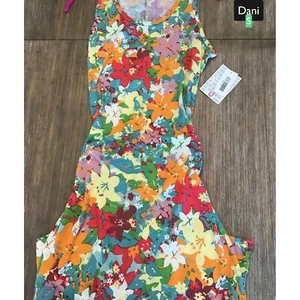 🦄LuLaRoe Dani Small Floral - Picture 1 of 1