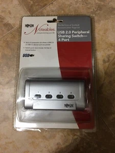 Commutateur de partage de périphériques USB externe 4 ports Tripp Lite (U215004R) - Photo 1/3
