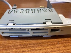 HP Pavilion A1130N A1250N - Four Slot NINE-IN-ONE Memory Card Reader 5069-7833 - Picture 1 of 3