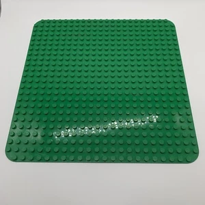LEGO DUPLO BASEPLATE BASE PLATE GREEN BOARD GREEN PLATE 24 x 24 DOTS 15" X 15" - Picture 1 of 2
