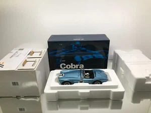 EXOTO 18124 AC COBRA 260 SHELBY DRIVING SCHOOL -BLUE 1:18- HIGH QUALITY IN BOX - Imagen 1 de 14