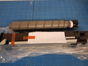 Kyocera 302ND94228 Waste Toner Container / Resttonerbehälter - Afbeelding 1 van 4