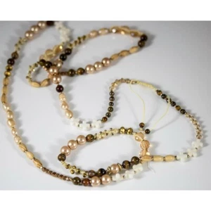 Collana fatta a mano con perle finte e corde a filo singolo 40" sfumature di marrone - Foto 1 di 5