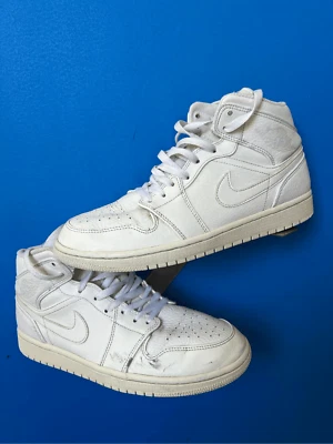 耐克 AIR JORDAN 1 Mid Triple 白色 9.5 码男式无盒 (554724-109)(2018) — 第 1/4 张图片