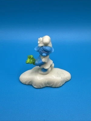 2017 Smurfs The Lost Villiage Smurfblossom 2" McDonald's Toy - Image 1 of 3