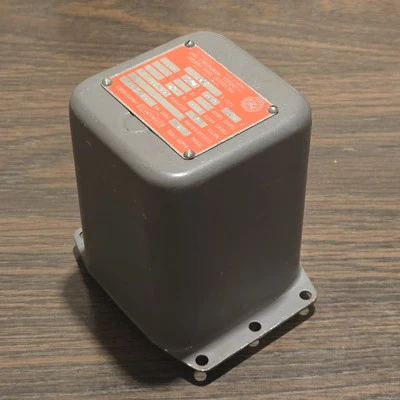 Collins Radio Modulation Transformer 677N201 - Image 1 of 4