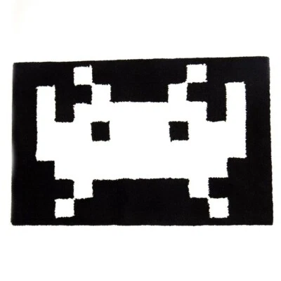 MEDICOM FABRICK 25TH 太空入侵者设计 D RUG(黑色) — 第 1/2 张图片