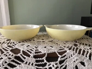 Pyrex Family Flair Yellow Cinderella Bowls Set Of 2 Midcentury - Picture 1 of 5