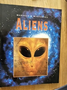 Marvels & Mysteries Aliens book 1997 . like new - Bild 1 von 5