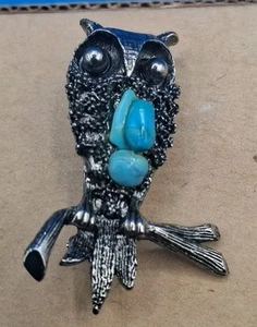 Pewter Owl Brooch Pin Turquoise Stone Accents Branch Texture Silver Tone - Picture 1 of 5