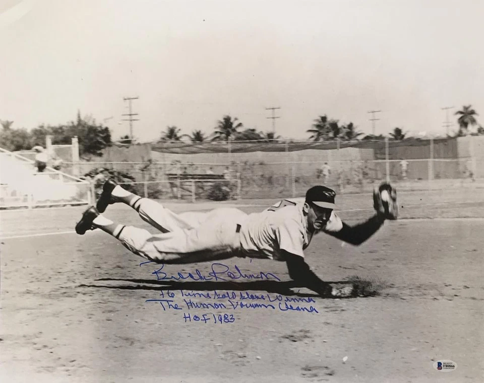 BROOKS ROBINSON SIGNED 16x20 PHOTO + HUGE INSCRIPTION ORIOLES LEGEND BECKETT BAS - Image 1 of 3