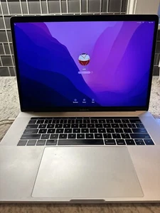 Apple MacBook Pro 15" 2016 1TB 2.9Ghz i7 Touchbar 16GB Silver - Picture 1 of 11