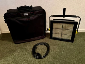 Lowel Prime 200 LED (tungsten) PRM-200TU with SOFT CASE - Mint Condition - Picture 1 of 4