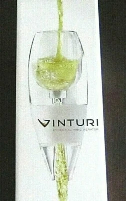 New Vinturi Essential White Wine Aerator Pourer Decanter w/ Travel Pouch & Stand - Image 1 of 4
