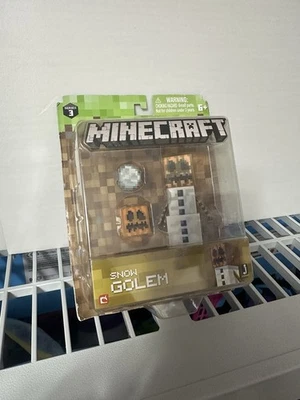 NEW IN BOX ORIGINAL Minecraft Snow Golem figure w/ extra  series 3  *RARE* - Image 1 of 4