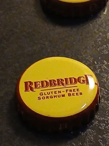 Redbridge Bier Kronkorken Krone braun keine Dellen sammeln Bastelprojekt Männerhöhle - Bild 1 von 6