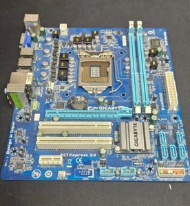 Placa madre Gigabyte GA-H55M- S2 LGA 1156 DVI-D DDR3 *SOLO PARA PIEZAS* - Imagen 1 de 4