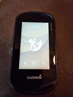 Garmin Oregon 700 GPS Topo bike, trails, hunt, navigation w/ gizmo case bundle - Image 1 of 4